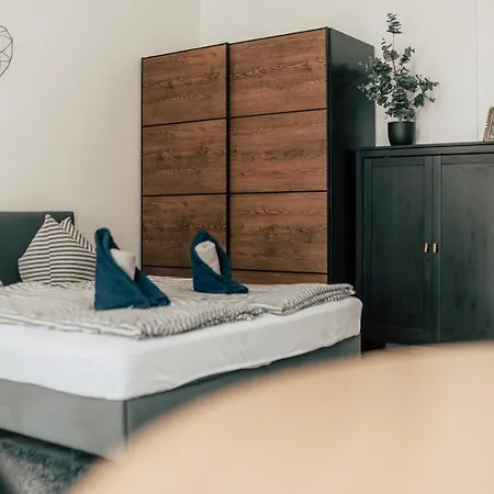 Luga Homes - Gewandhaus Lipsk